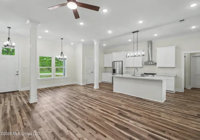Photo 4 of Single family home for sale at 14955 Longwood Ln, Gulfport, MS 39503 | MLS# 4155949 | Listing updated on 2026-09-16