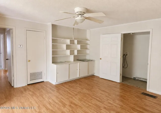 Photo 4 of Single family home for sale at 229 Cameron St, Jackson, MS 39212 | MLS# 4158121 | Listing updated on 2026-08-04