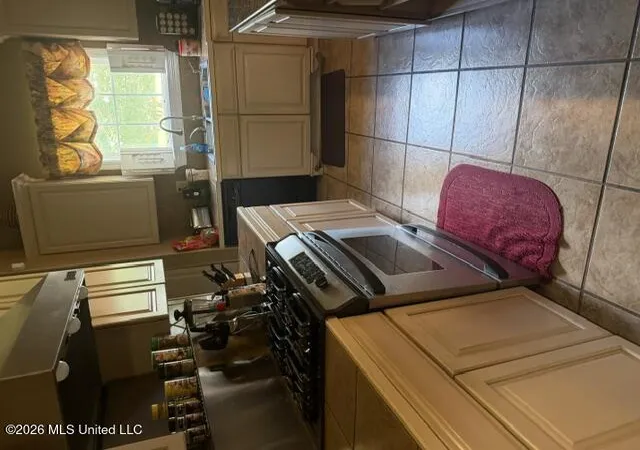 Photo 3 of Single family home for sale at 2104 Cheyenne Dr, Mc Comb, MS 39648 | MLS# 4155994 | Listing updated on 2026-09-09