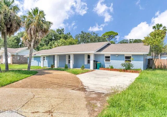 Photo 2 of Sale Pending at 331 Big Lake Rd, Biloxi, MS 39531 | MLS# 4155892 | Listing updated on 2026-08-07