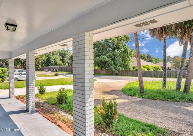 Photo 3 of Sale Pending at 331 Big Lake Rd, Biloxi, MS 39531 | MLS# 4155892 | Listing updated on 2026-08-07