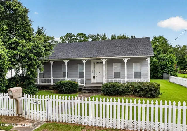 Photo 1 of Single family home for sale at 3618 Bellview Ave, Moss Point, MS 39563 | MLS# 4155913 | Listing updated on 2026-07-15