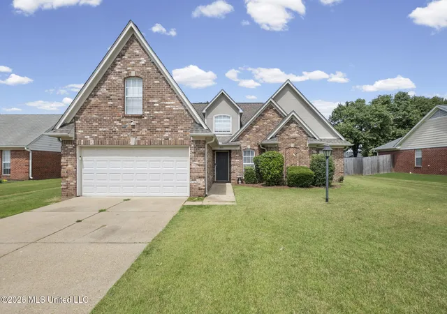 Photo 1 of Single family home for sale at 5681 Carter Dr, Southaven, MS 38672 | MLS# 4156118 | Listing updated on 2026-08-17