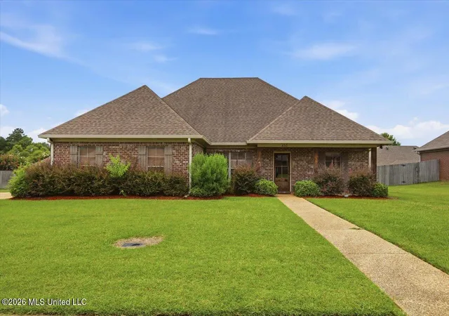 Photo 1 of Single family home for sale at 430 Rolling Hills Cir, Brandon, MS 39042 | MLS# 4155920 | Listing updated on 2026-09-16