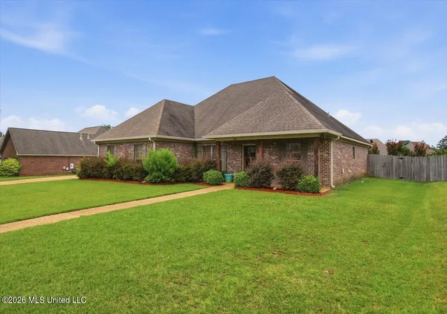 Photo 3 of Single family home for sale at 430 Rolling Hills Cir, Brandon, MS 39042 | MLS# 4155920 | Listing updated on 2026-09-16