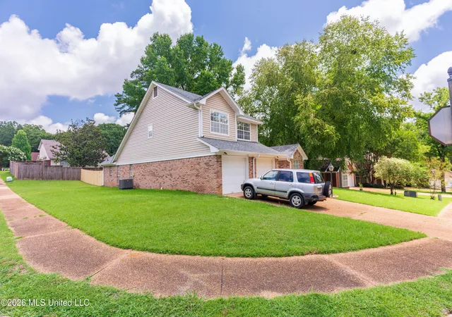 Photo 2 of Single family home for sale at 107 Yorkshire Cvs, Clinton, MS 39056 | MLS# 4155997 | Listing updated on 2026-07-27