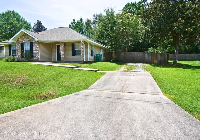 Photo 3 of Single family home for sale at 1078 Lilinoe Way, Diamondhead, MS 39525 | MLS# 4156032 | Listing updated on 2026-08-19
