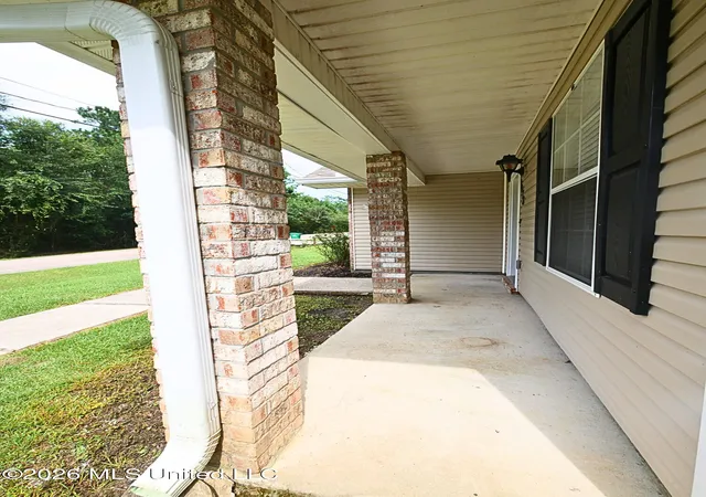 Photo 3 of Single family home for sale at 1078 Lilinoe Way, Diamondhead, MS 39525 | MLS# 4156032 | Listing updated on 2026-08-19