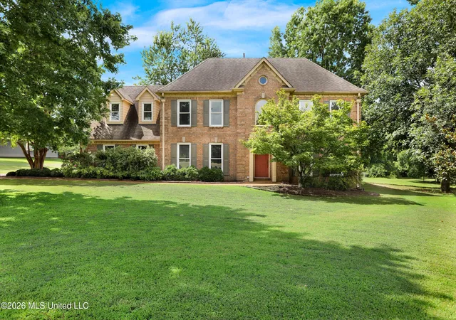 Photo 1 of Sale Pending at 7925 Hunters Crk Dr, Olive Branch, MS 38654 | MLS# 4156025 | Listing updated on 2026-07-30