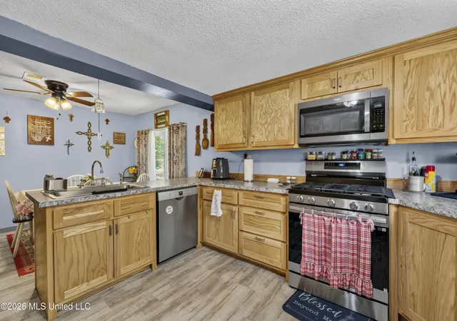 Photo 3 of Single family home for sale at 8145 Jack Graves Rd, Biloxi, MS 39532 | MLS# 4156435 | Listing updated on 2026-09-09