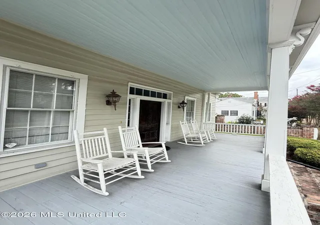 Photo 4 of Single family home for sale at 304 S Rankin St, Natchez, MS 39120 | MLS# 4156008 | Listing updated on 2026-07-20