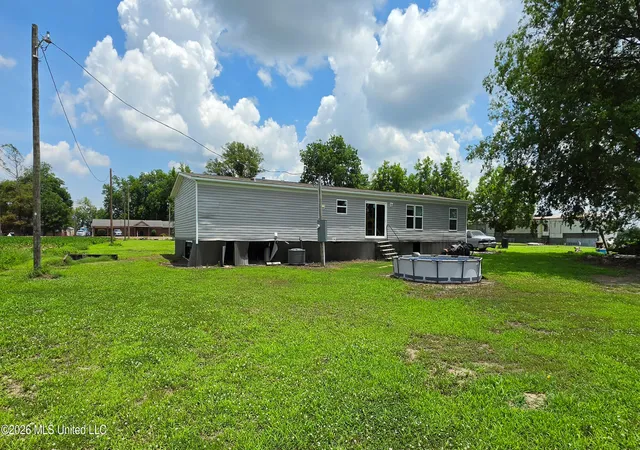 Photo 2 of Manufactured home for sale at 755 W Bobo Rd, Clarksdale, MS 38614 | MLS# 4156123 | Listing updated on 2026-09-10