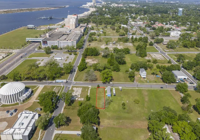 Photo 4 of Land for sale at 124 Cedar St, Biloxi, MS 39530 | MLS# 4156017 | Listing updated on 2026-07-16