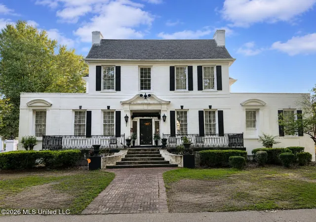 1st image of 351 S Washington Ave, Greenville, MS 38701 | MLS# 4156040