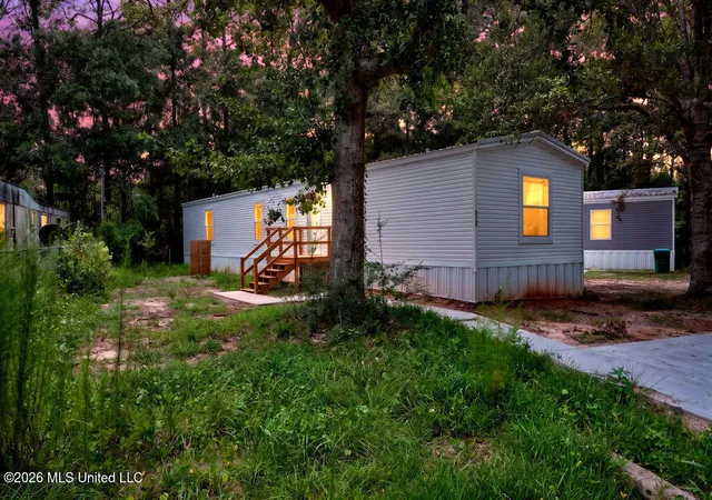 Photo 2 of Manufactured home for sale at 7729 Narcissus Dr, Gautier, MS 39553 | MLS# 4156132 | Listing updated on 2026-07-31