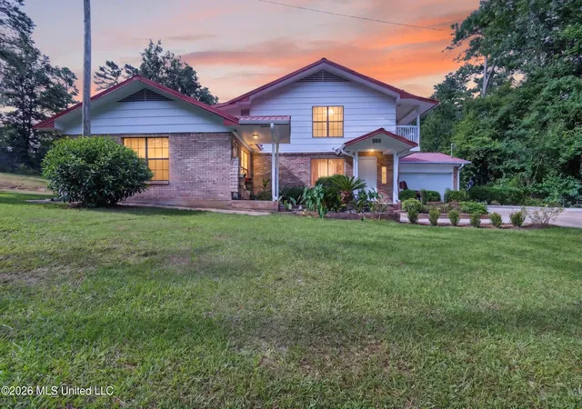 Photo 1 of Single family home for sale at 929 Crooked Crk Rd, Silver Creek, MS 39663 | MLS# 4156039 | Listing updated on 2026-07-23