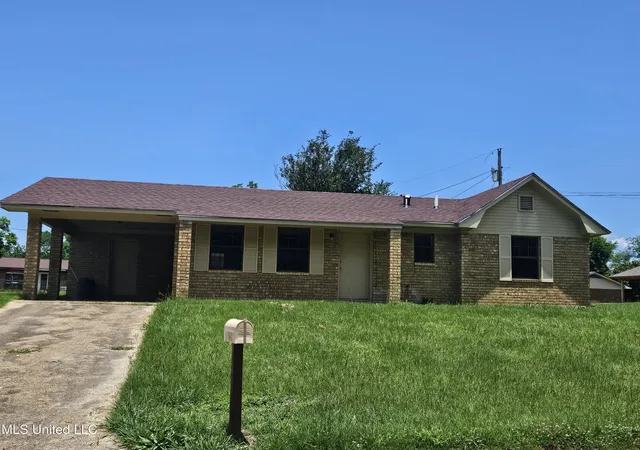 Photo 1 of Single family home for sale at 126 Tubman Cir, Natchez, MS 39120 | MLS# 4156046 | Listing updated on 2026-07-16
