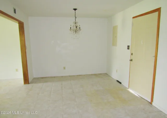 Photo 4 of Sale Pending at 1003 Florida Ave, Clarksdale, MS 38614 | MLS# 4156060 | Listing updated on 2026-08-26