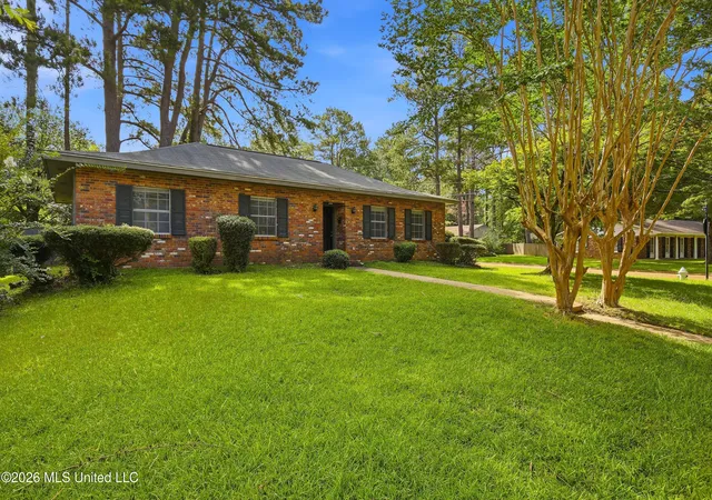 Photo 1 of Sale Pending at 5406 Suffolk Dr, Jackson, MS 39211 | MLS# 4156474 | Listing updated on 2026-09-15