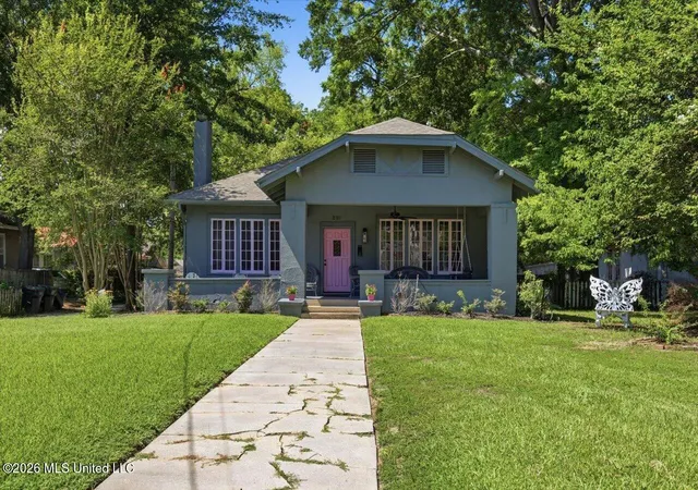 Photo 1 of Single family home for sale at 211 E Center St, Canton, MS 39046 | MLS# 4157296 | Listing updated on 2026-09-18