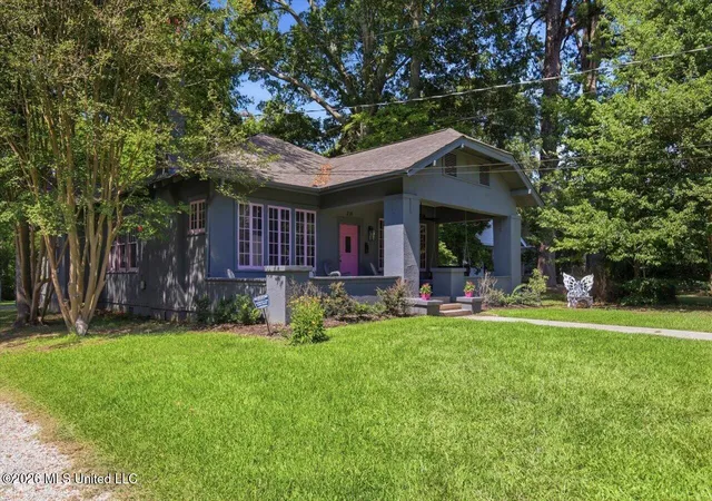 Photo 3 of Single family home for sale at 211 E Center St, Canton, MS 39046 | MLS# 4157296 | Listing updated on 2026-09-18