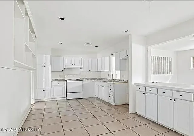Photo 4 of Single family home for sale at 1038 Brookley St, Jackson, MS 39212 | MLS# 4156107 | Listing updated on 2026-07-20