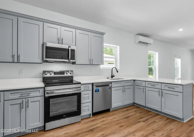 Photo 4 of Sale Pending at 6091 E Adams, Bay Saint Louis, MS 39520 | MLS# 4156231 | Listing updated on 2026-10-05
