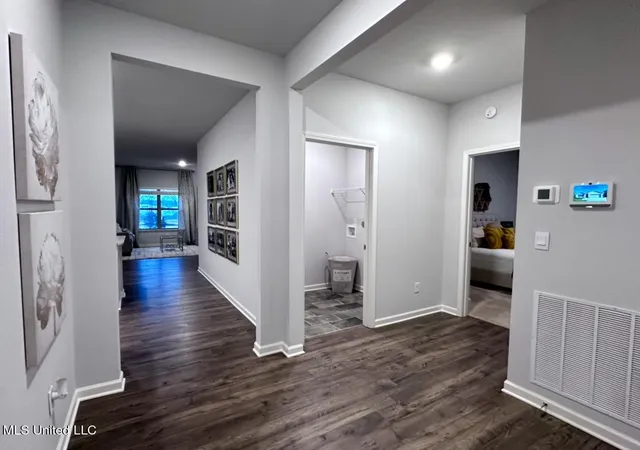 Photo 2 of Single family home for sale at 36 W Wolf Ln, Byhalia, MS 38611 | MLS# 4157027 | Listing updated on 2026-07-24