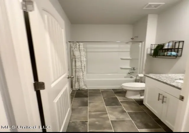 Photo 3 of Single family home for sale at 36 W Wolf Ln, Byhalia, MS 38611 | MLS# 4157027 | Listing updated on 2026-07-24