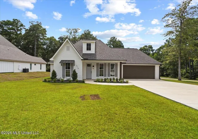1st image of 216 E Mccormick Dr, Richton, MS 39476 | MLS# 4156317