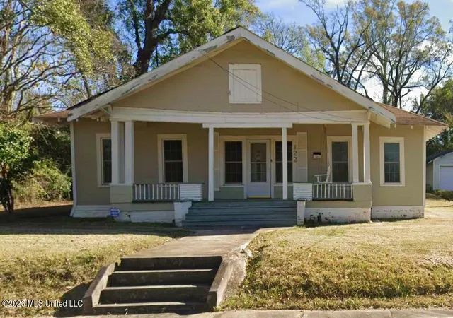Photo 1 of Sale Pending at 122 Glenmary St, Jackson, MS 39203 | MLS# 4156144 | Listing updated on 2026-09-18