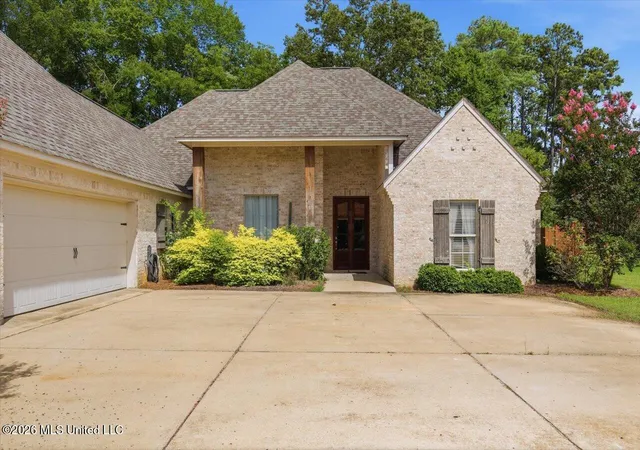 Photo 3 of Single family home for sale at 230 Grayhawk Dr, Madison, MS 39110 | MLS# 4157607 | Listing updated on 2026-08-14