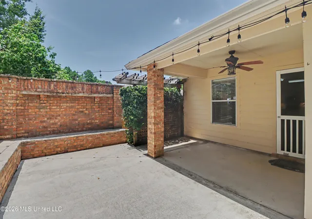 Photo 2 of Single family home for sale at 10353 English Manor Dr, Gulfport, MS 39503 | MLS# 4156161 | Listing updated on 2026-09-12