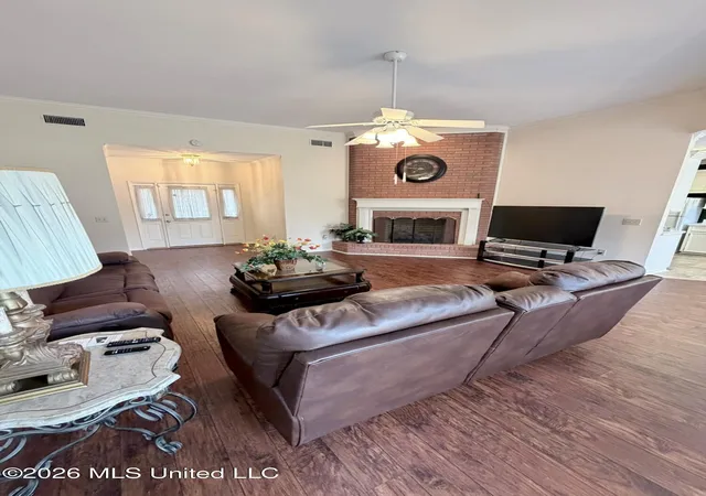 Photo 2 of Single family home for sale at 403 Autumn Crk, Ridgeland, MS 39157 | MLS# 4156170 | Listing updated on 2026-09-14