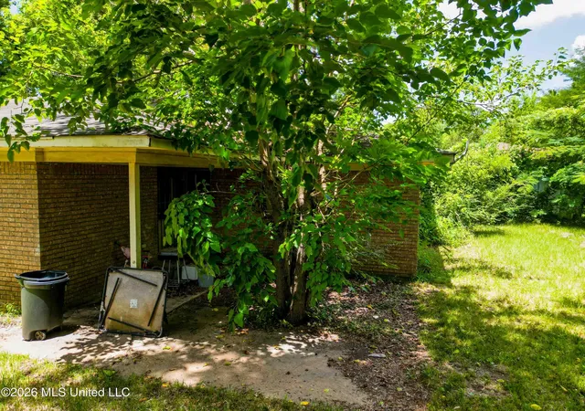 Photo 4 of Single family home for sale at 5202 Ginger Dr, Jackson, MS 39209 | MLS# 4156177 | Listing updated on 2026-07-17