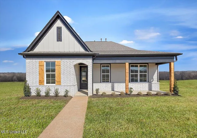 Photo 1 of Single family home for sale at 481 Sunflower St, Nesbit, MS 38651 | MLS# 4156591 | Listing updated on 2026-07-21