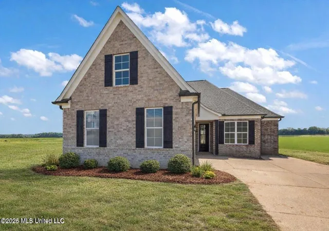 Photo 1 of Single family home for sale at 472 Sunflower St, Nesbit, MS 38651 | MLS# 4156590 | Listing updated on 2026-07-21