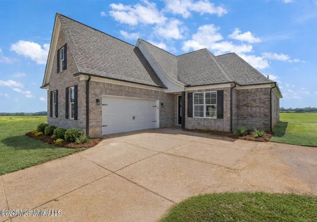 Photo 2 of Single family home for sale at 472 Sunflower St, Nesbit, MS 38651 | MLS# 4156590 | Listing updated on 2026-07-21