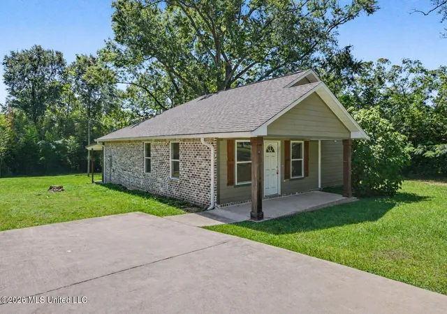 2nd image of 570 Mill St, Lucedale, MS 39452 | MLS# 4156498