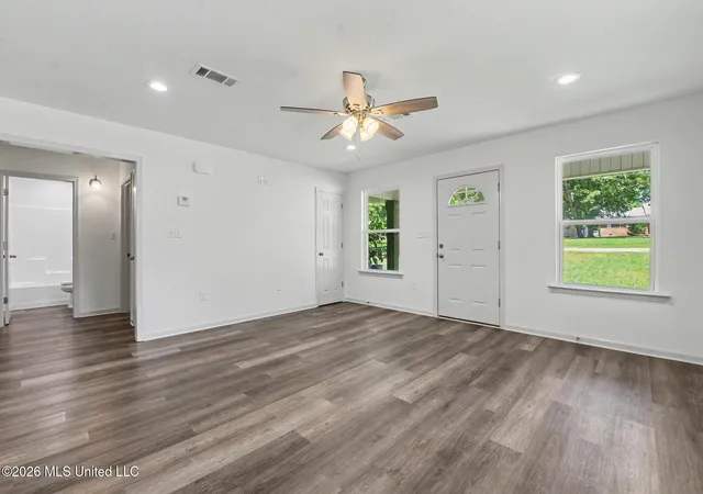 Photo 4 of Sale Pending at 570 Mill St, Lucedale, MS 39452 | MLS# 4156498 | Listing updated on 2026-10-01