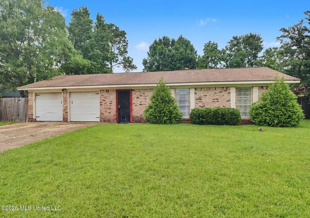 Photo 2 of Single family home for sale at 897 Auburn Dr, Biloxi, MS 39532 | MLS# 4156223 | Listing updated on 2026-09-14