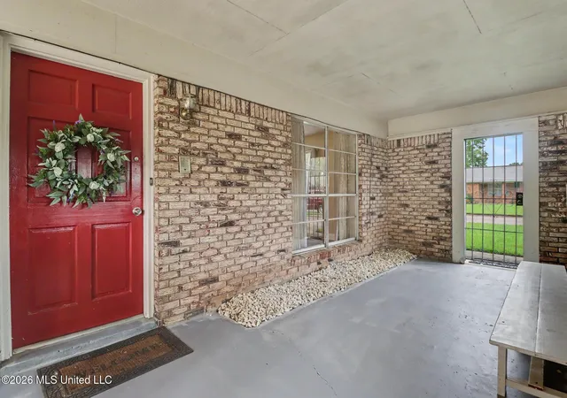 Photo 3 of Single family home for sale at 897 Auburn Dr, Biloxi, MS 39532 | MLS# 4156223 | Listing updated on 2026-09-14