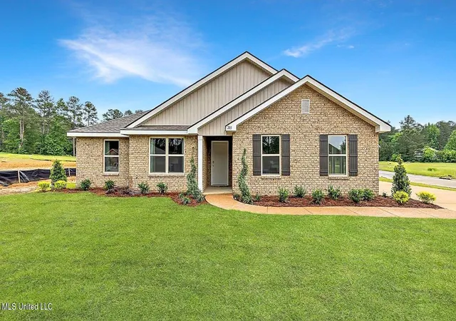 Photo 1 of Sale Pending at 284 Raulston Dr, Byram, MS 39272 | MLS# 4156224 | Listing updated on 2026-07-17