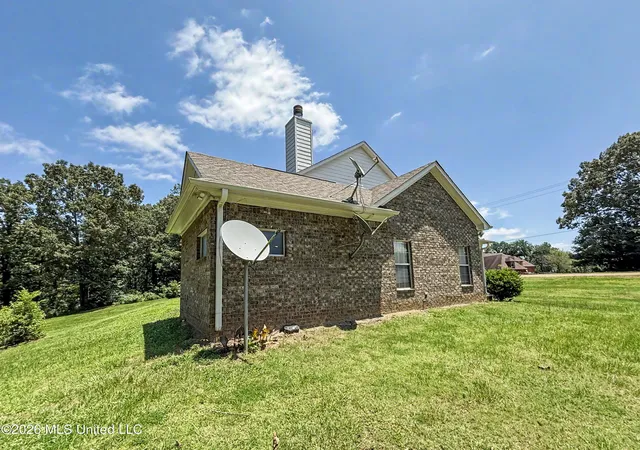 Photo 3 of Sale Pending at 7632 Holly Springs Rd, Hernando, MS 38632 | MLS# 4156272 | Listing updated on 2026-09-19