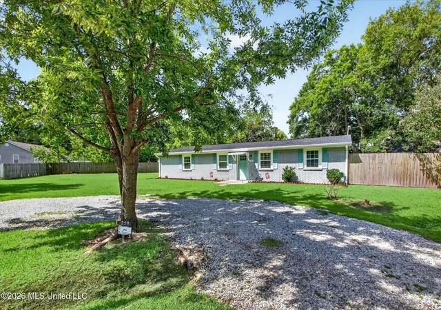 Photo 3 of Single family home for sale at 259 Trout St, Waveland, MS 39576 | MLS# 4156280 | Listing updated on 2026-09-17