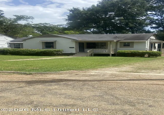 Photo 1 of Single family home for sale at 231 Donald St, Jackson, MS 39216 | MLS# 4156289 | Listing updated on 2026-08-18