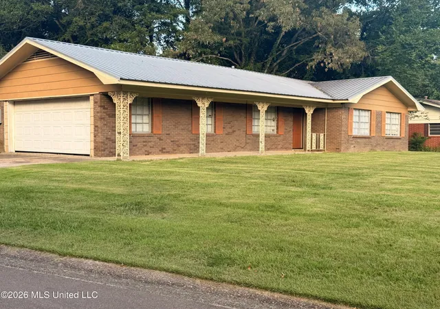 Photo 2 of Single family home for sale at 550 Mary Ann Dr, Pearl, MS 39208 | MLS# 4156569 | Listing updated on 2026-09-19