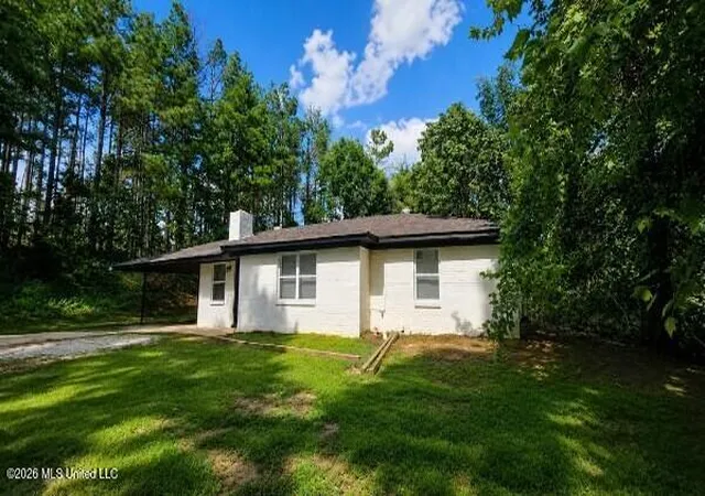 Photo 2 of Sale Pending at 185 County Rd 321, Oxford, MS 38655 | MLS# 4156349 | Listing updated on 2026-08-28