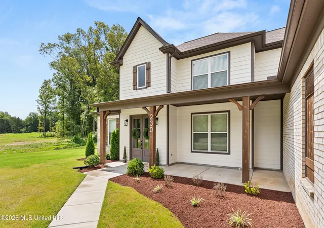 Photo 2 of Single family home for sale at 230 Centerline Roper Loop, Byhalia, MS 38611 | MLS# 4156319 | Listing updated on 2026-09-21