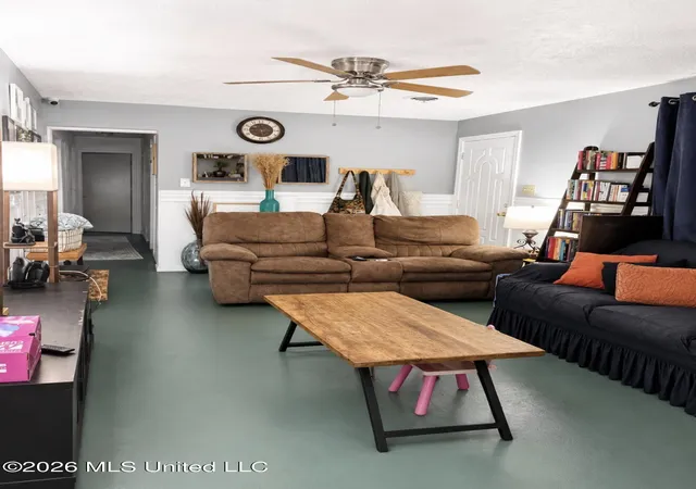Photo 2 of Single family home for sale at 1795 Shady Ln Dr, Jackson, MS 39204 | MLS# 4156351 | Listing updated on 2026-09-15